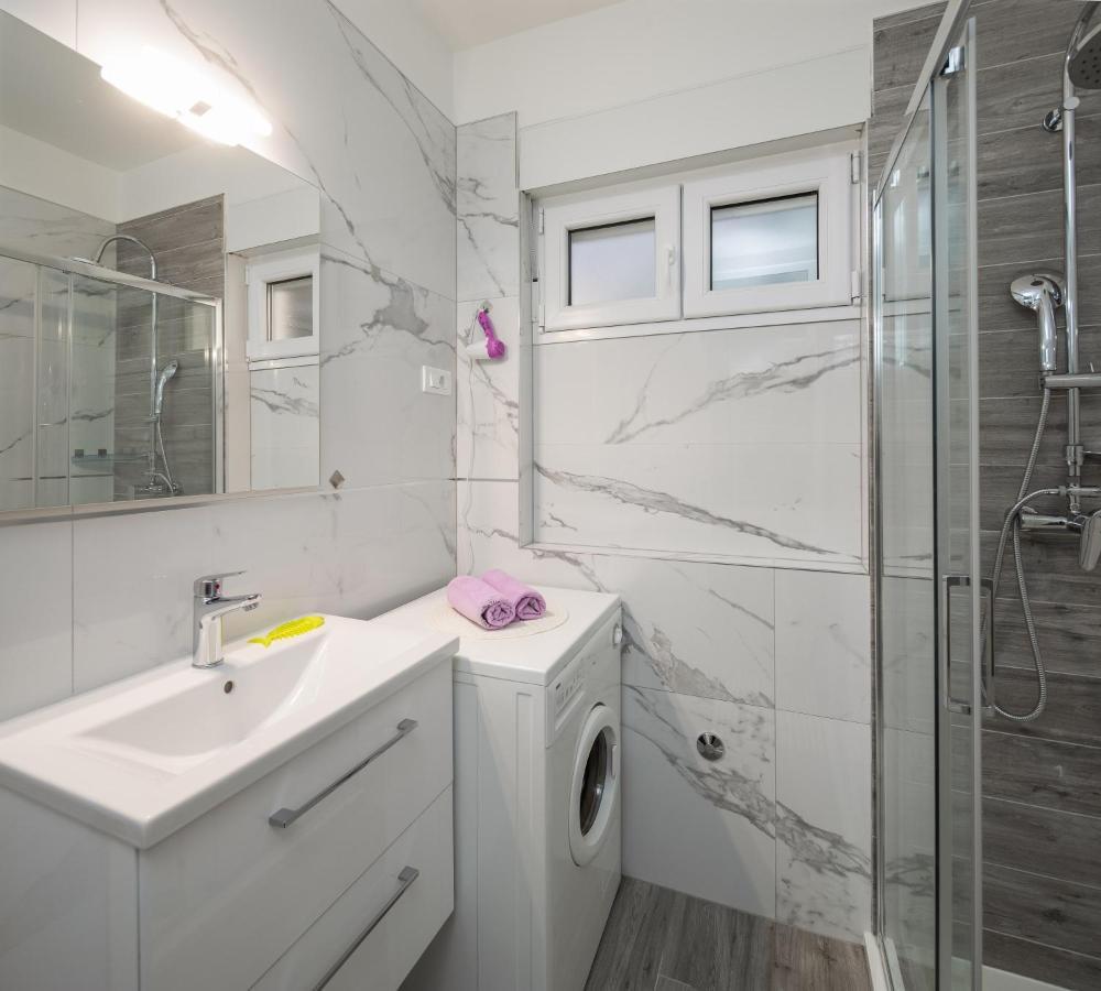 Seaside Deluxe Apartment เยเซนิเซ ภายนอก รูปภาพ